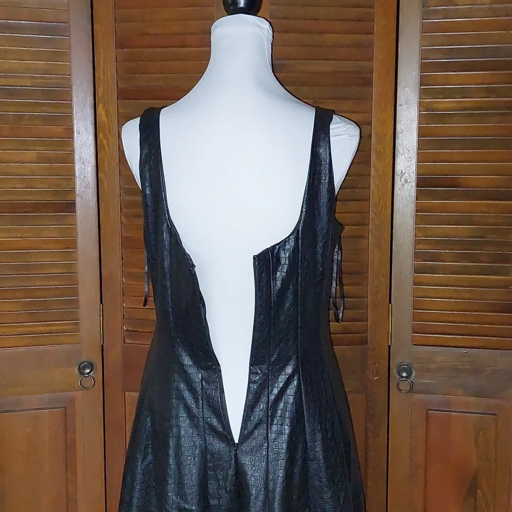 Anthropologie Avec Les Filles Black Faux Leather Midi Dress Sz LP - Picture 8 of 16